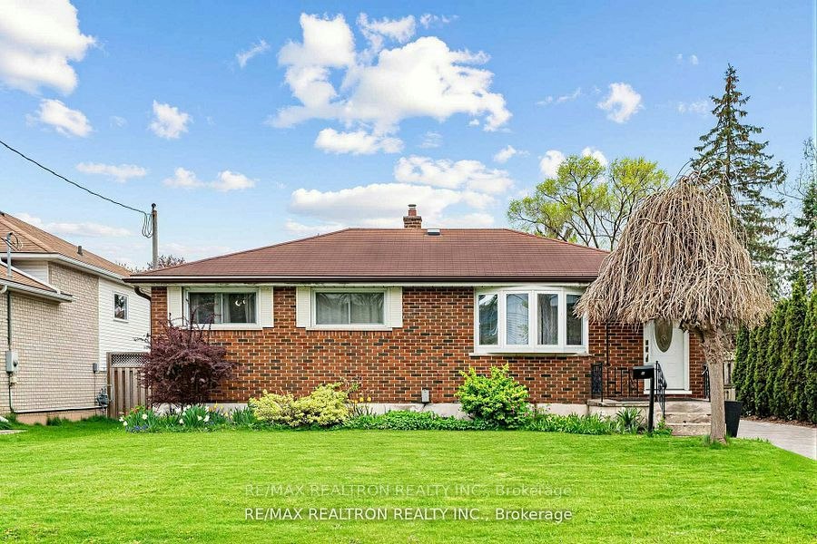 42 Charles Street, Brantford, ON, N3T 1B3 - 2
