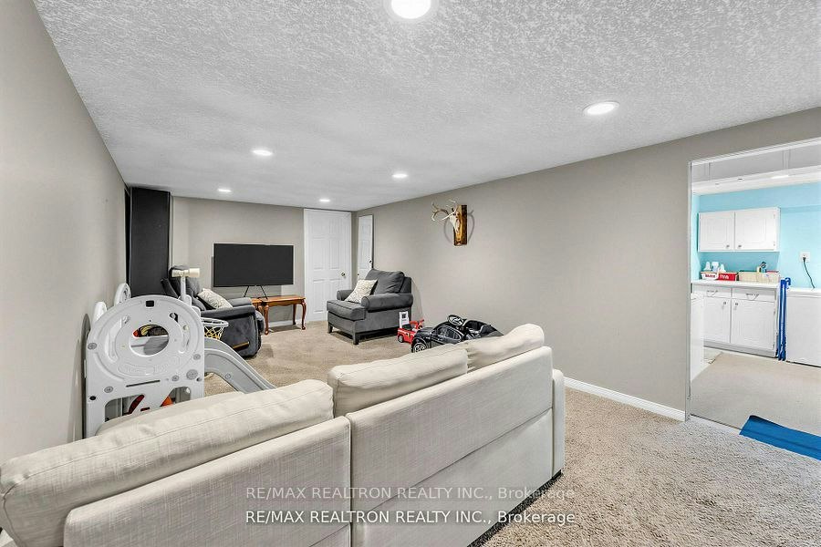 42 Charles Street, Brantford, ON, N3T 1B3 - 24
