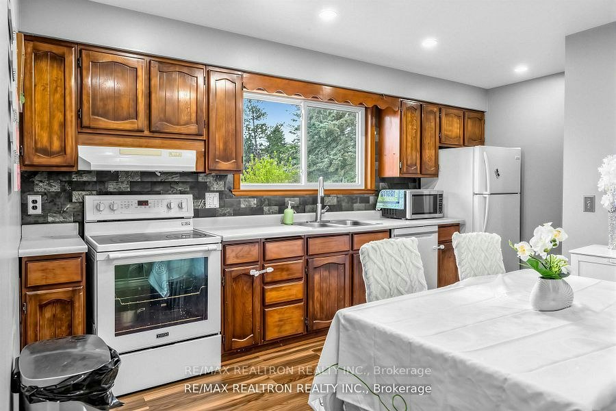 42 Charles Street, Brantford, ON, N3T 1B3 - 8