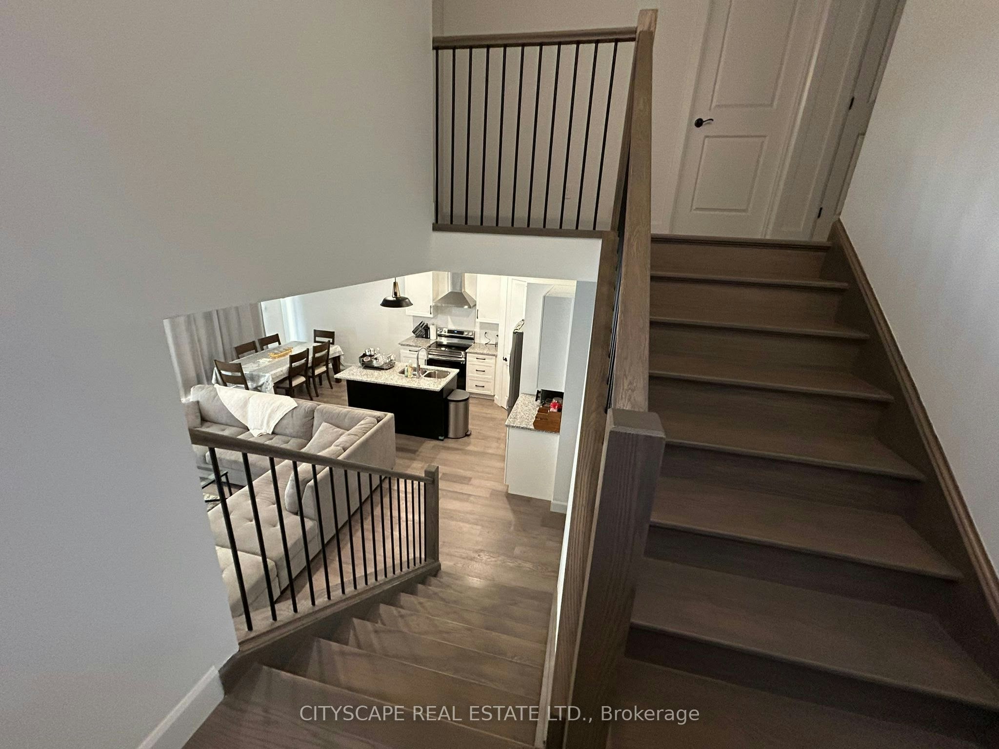 3821 Ayrshire Avenue, London, ON, N6B 1W3 - 6