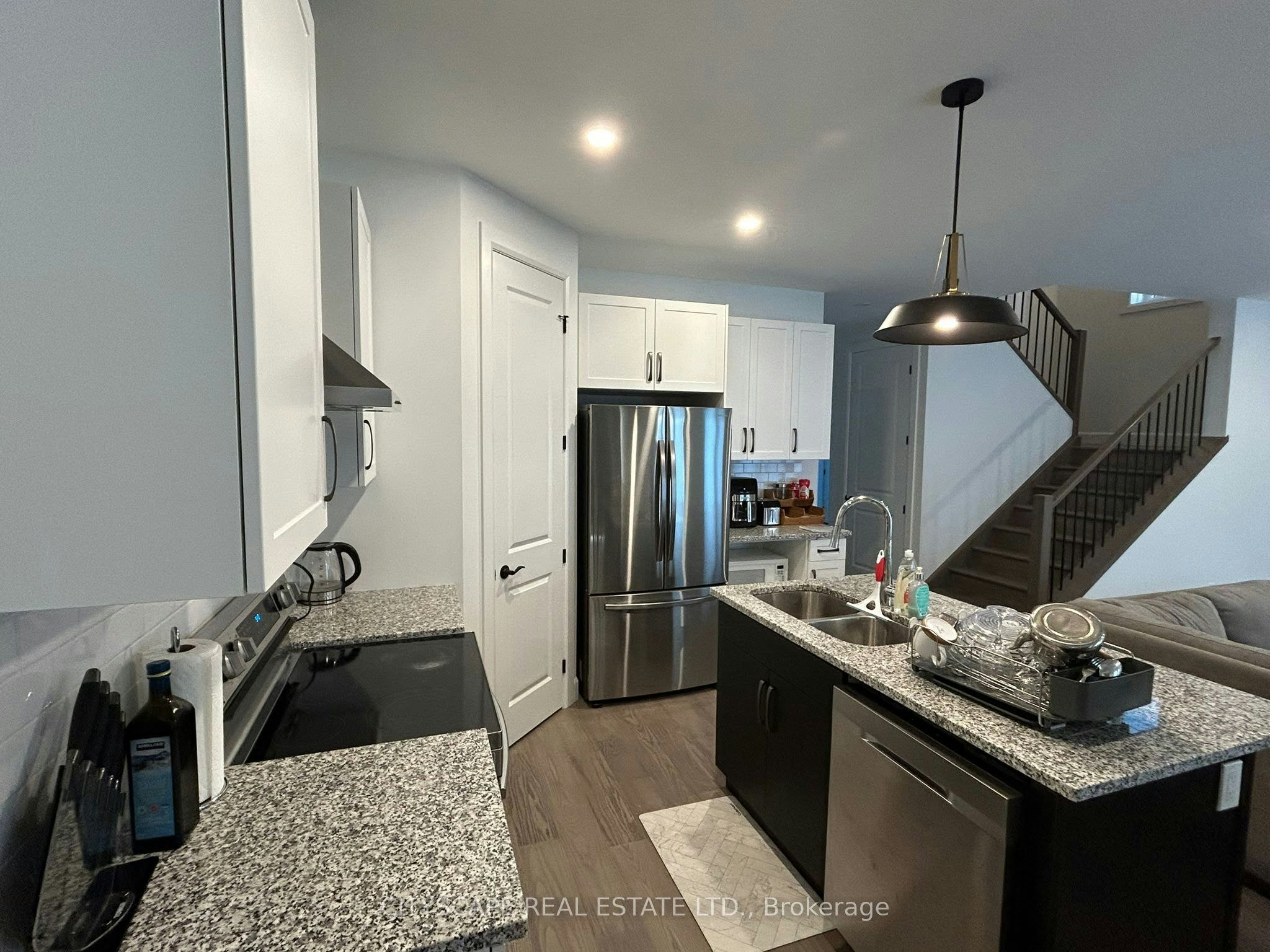 3821 Ayrshire Avenue, London, ON, N6B 1W3 - 5