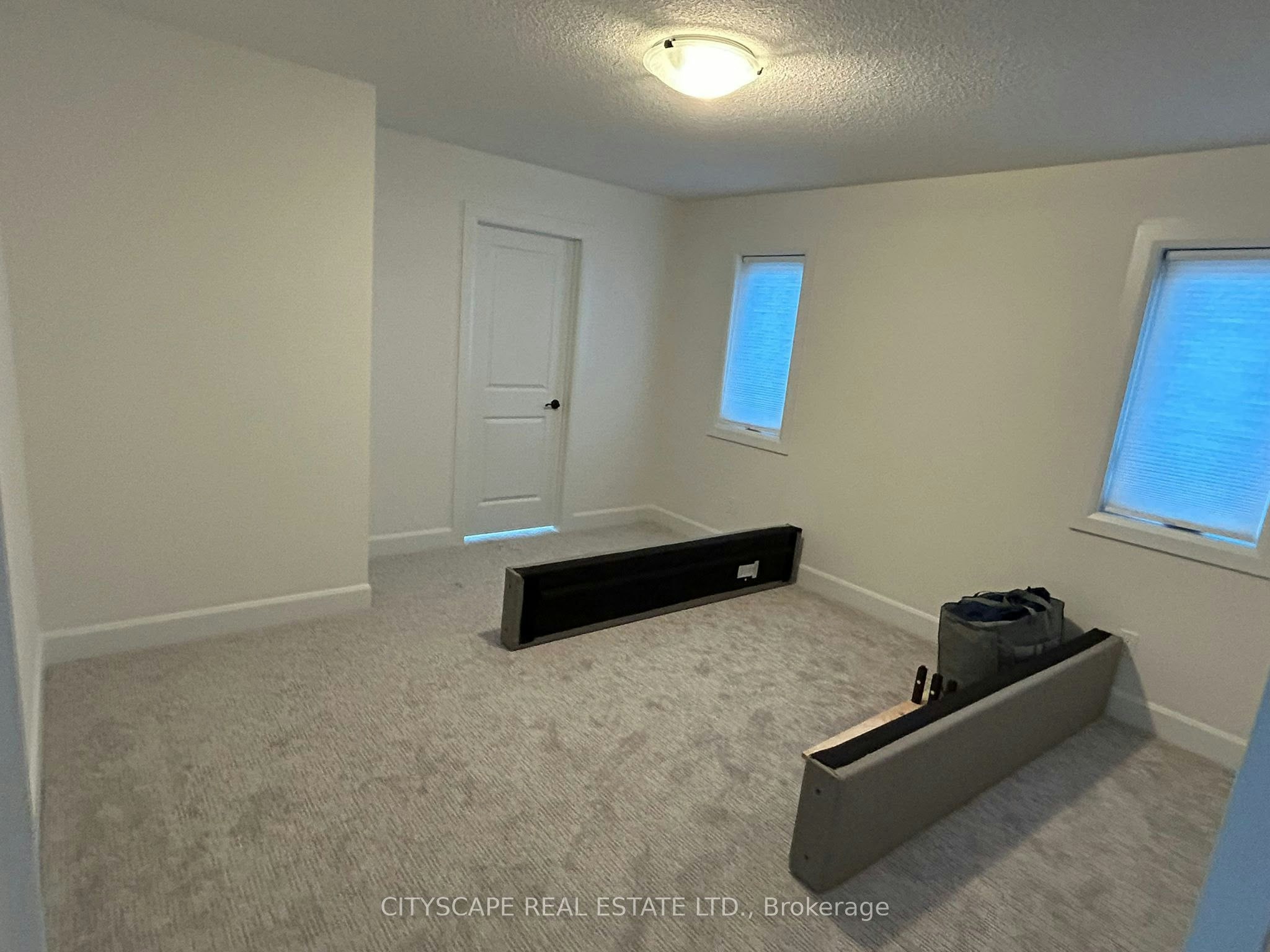 3821 Ayrshire Avenue, London, ON, N6B 1W3 - 12