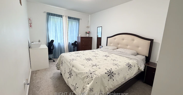 71 Woodedge Circle, Kitchener, ON, N3P 0R8 - 8
