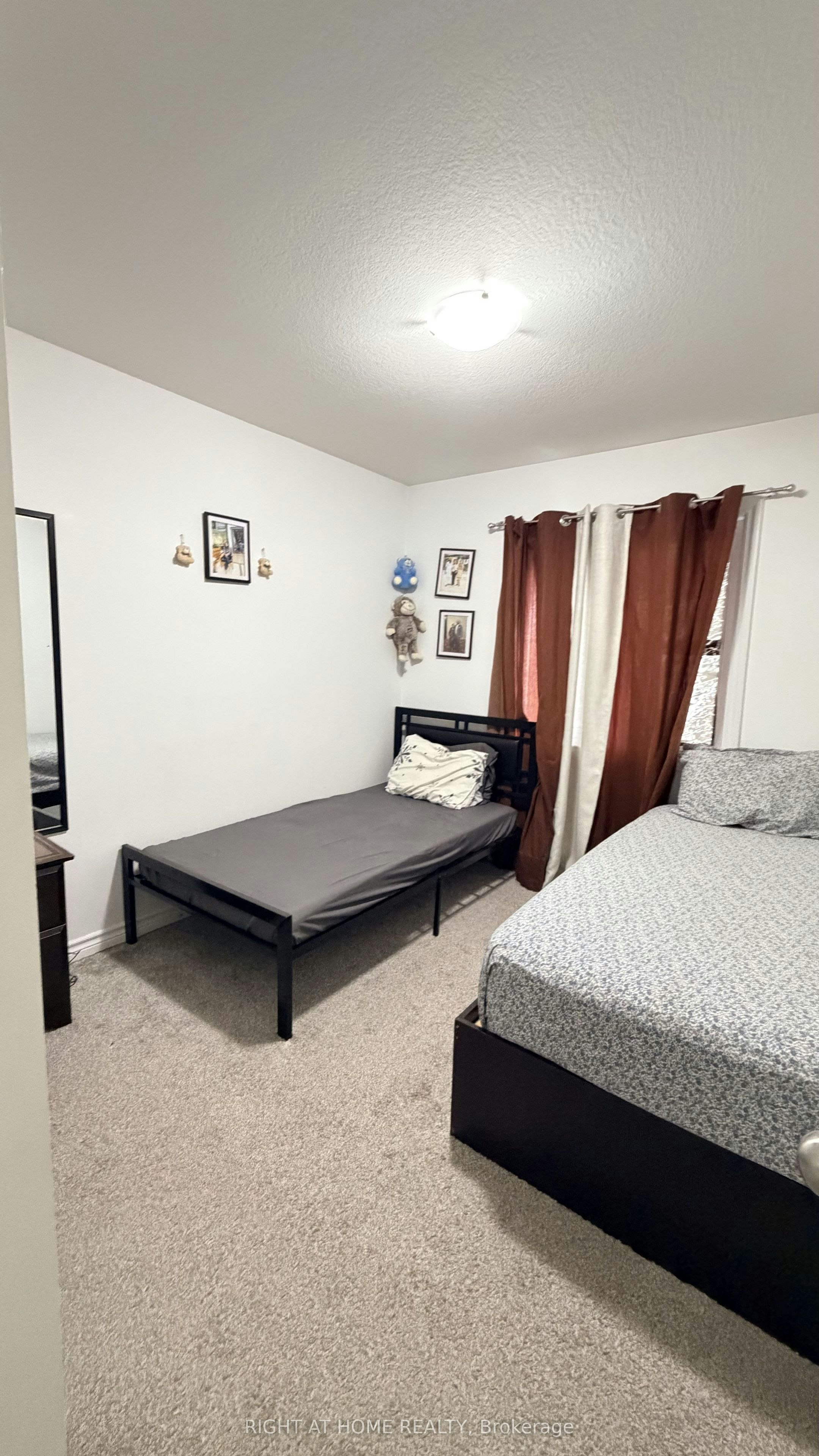 71 Woodedge Circle, Kitchener, ON, N3P 0R8 - 11