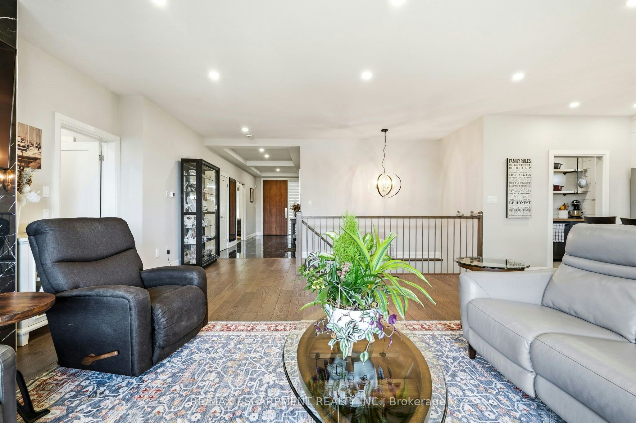 42 Carlton Avenue, Welland, ON, L3C 1P9 - 10