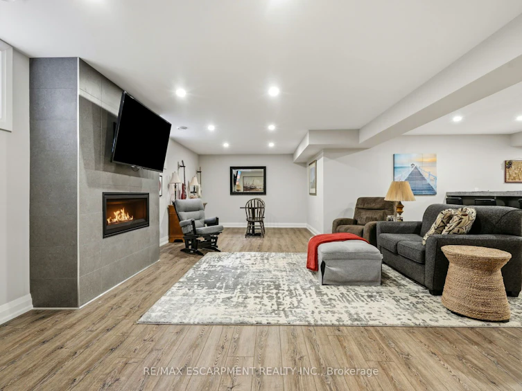 42 Carlton Avenue, Welland, ON, L3C 1P9 - 30