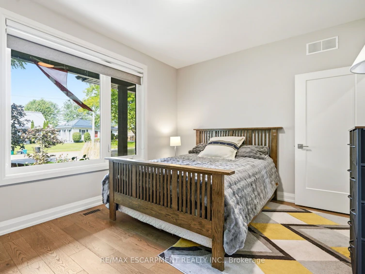 42 Carlton Avenue, Welland, ON, L3C 1P9 - 23