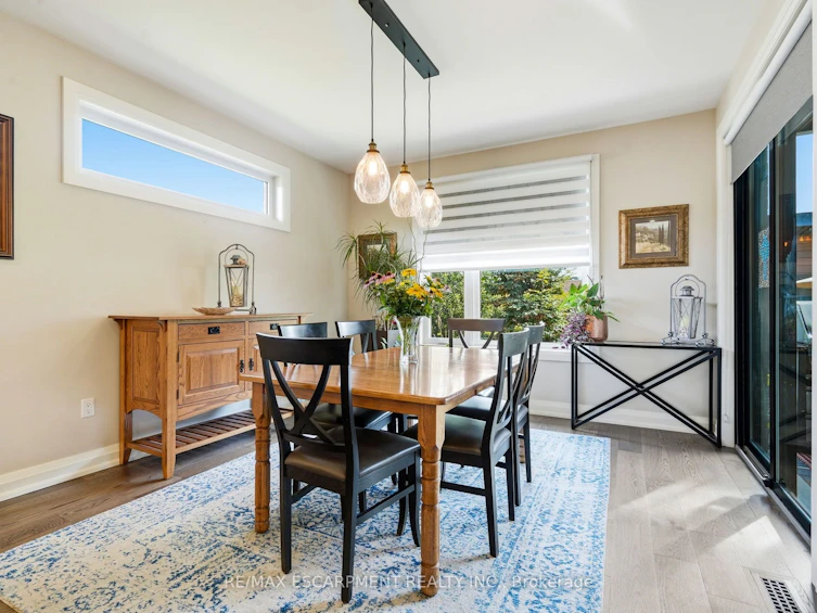 42 Carlton Avenue, Welland, ON, L3C 1P9 - 18