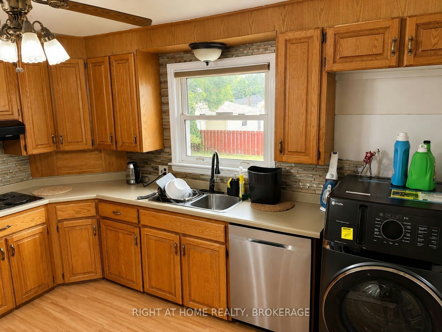Main-19 White Street, St. Catharines, ON, L2N 1Z3 - 17