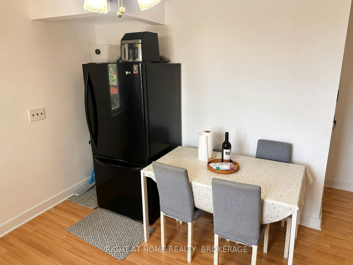 Main-19 White Street, St. Catharines, ON, L2N 1Z3 - 18