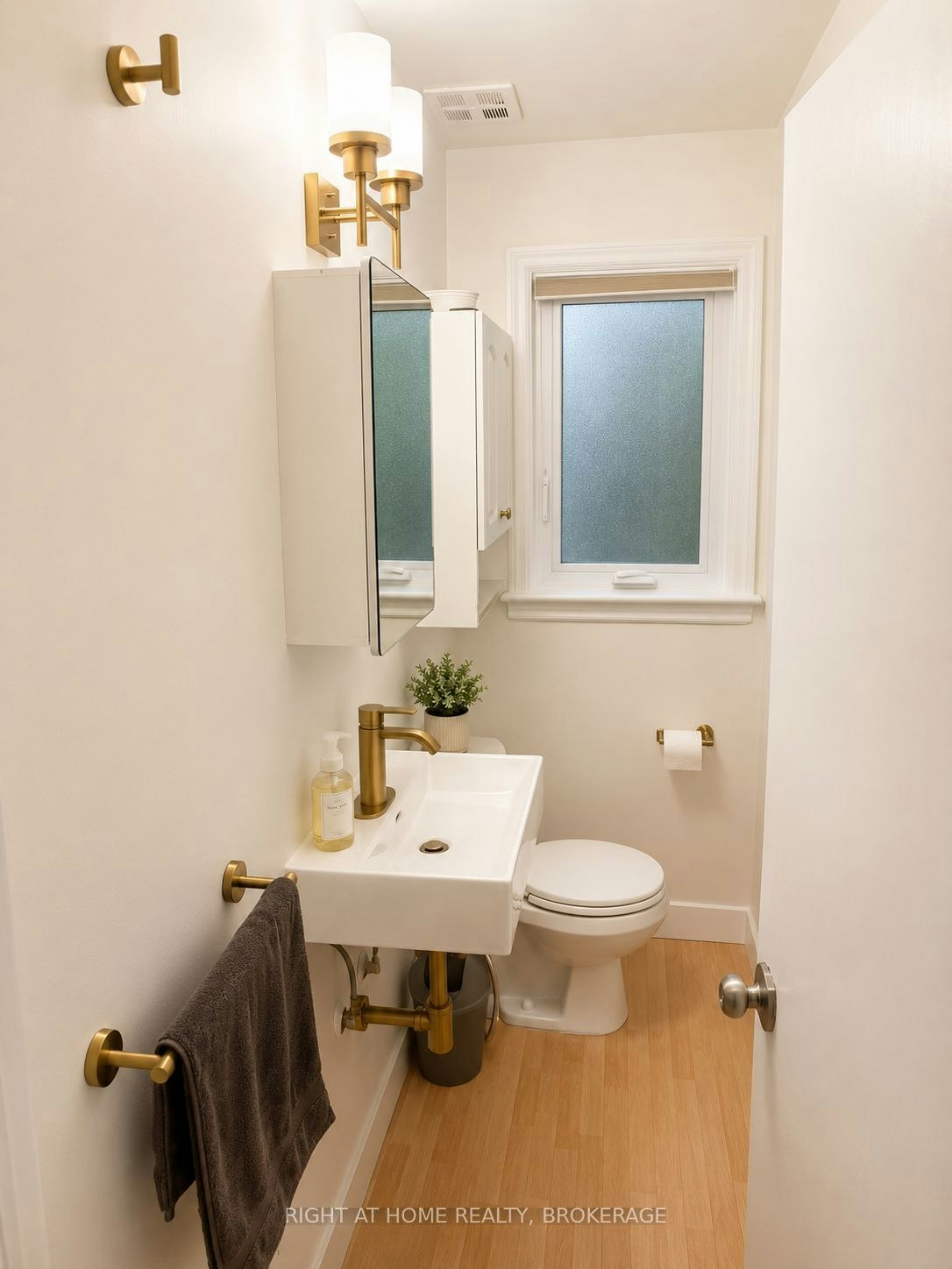 Main-19 White Street, St. Catharines, ON, L2N 1Z3 - 7