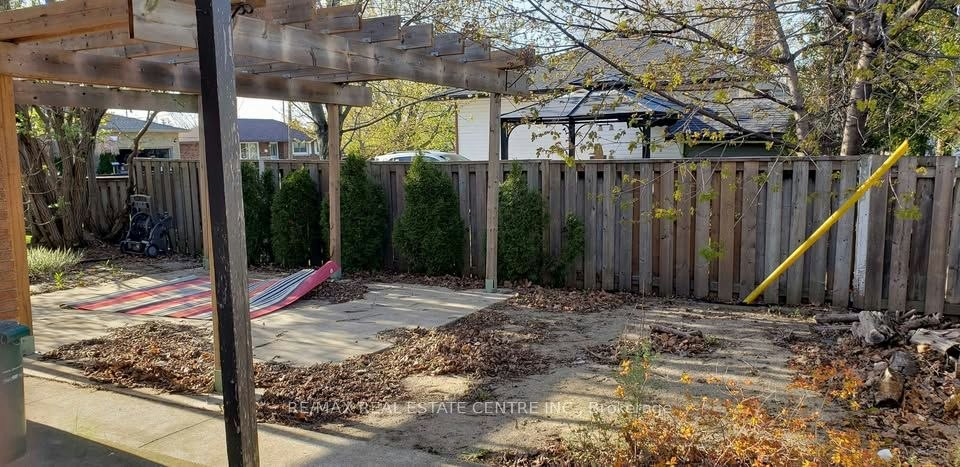 2 Stewart Avenue, Thorold, ON, L2V 2W5 - 14