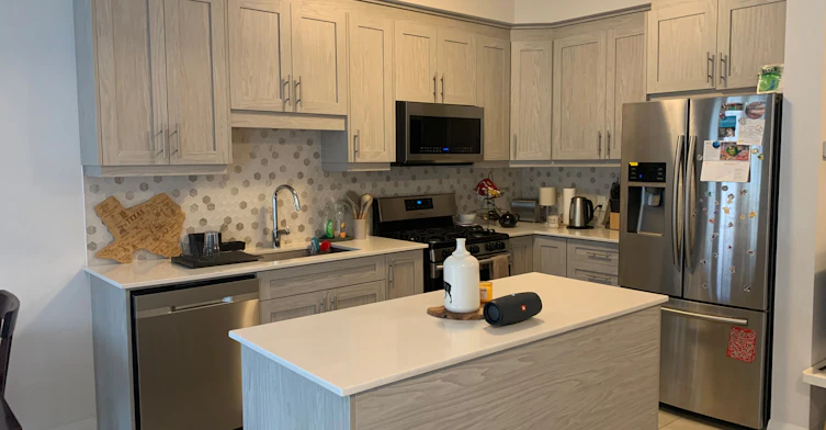 6 Shay Lane, Hamilton, ON, L9G 3K9 - 3