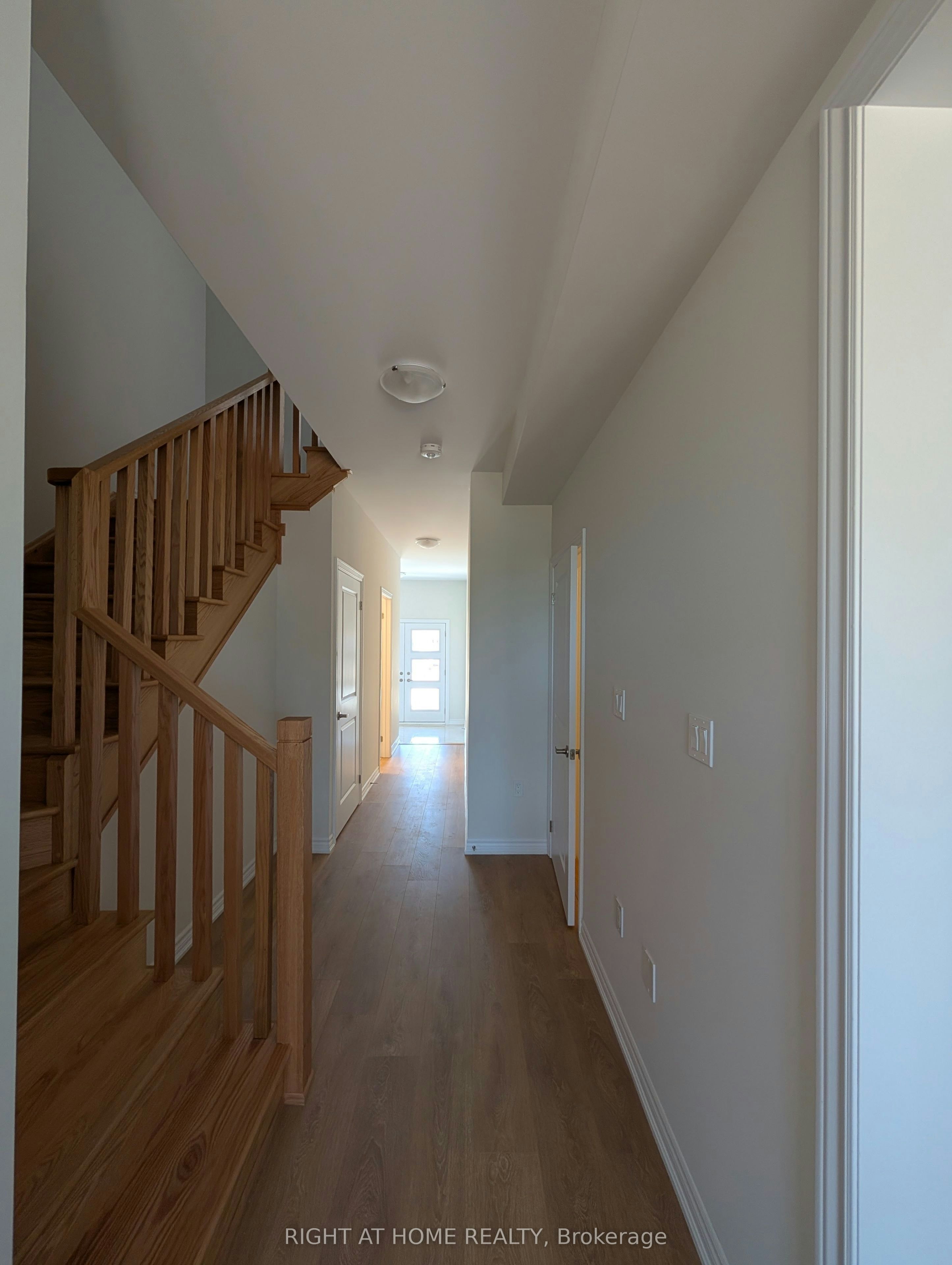 1052 Periwinkle Crescent, Woodstock, ON, N4S 7W2 - 7