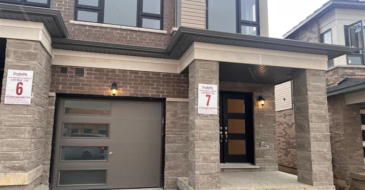1052 Periwinkle Crescent, Woodstock, ON, N4S 7W2