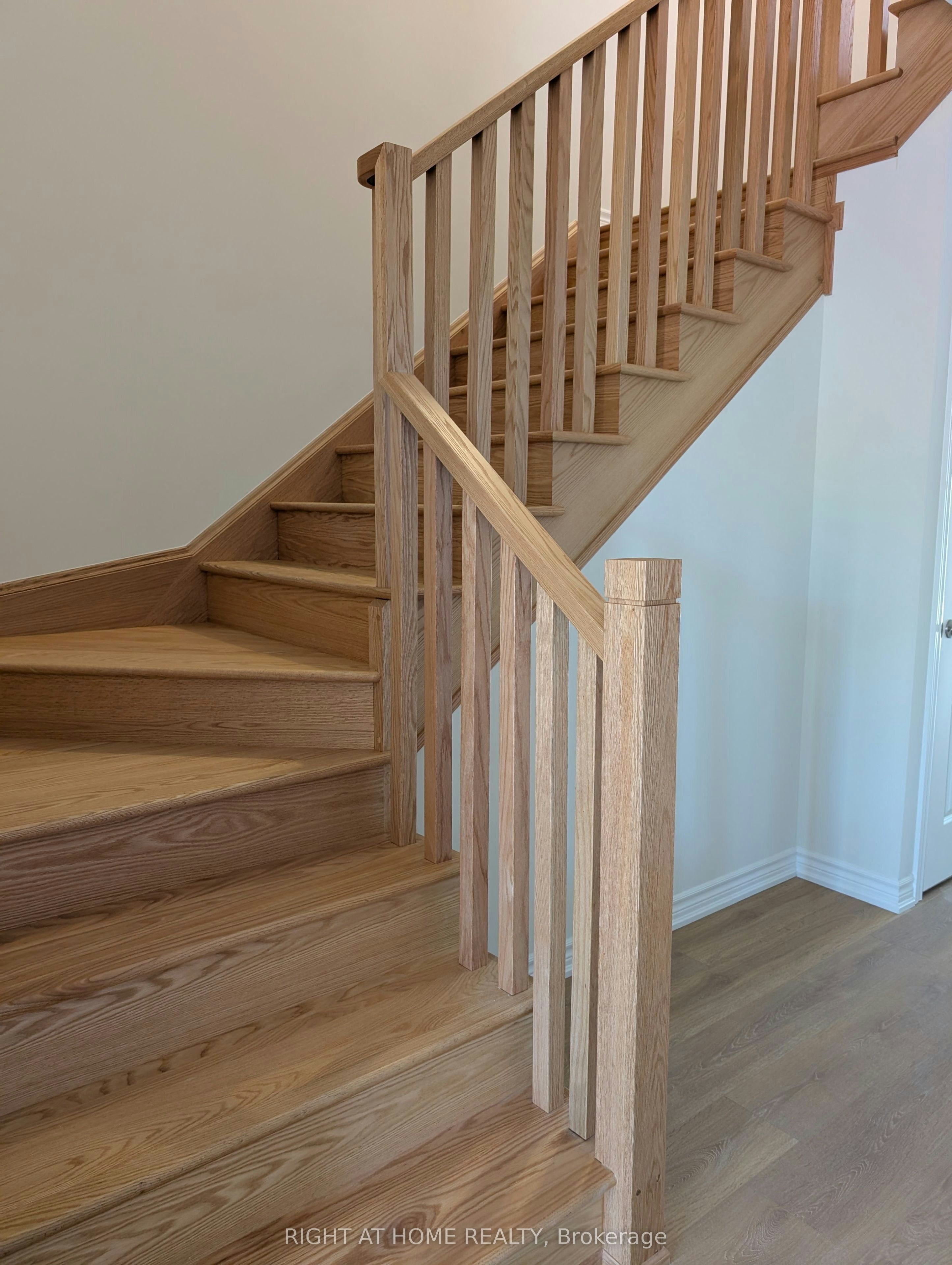 1052 Periwinkle Crescent, Woodstock, ON, N4S 7W2 - 6