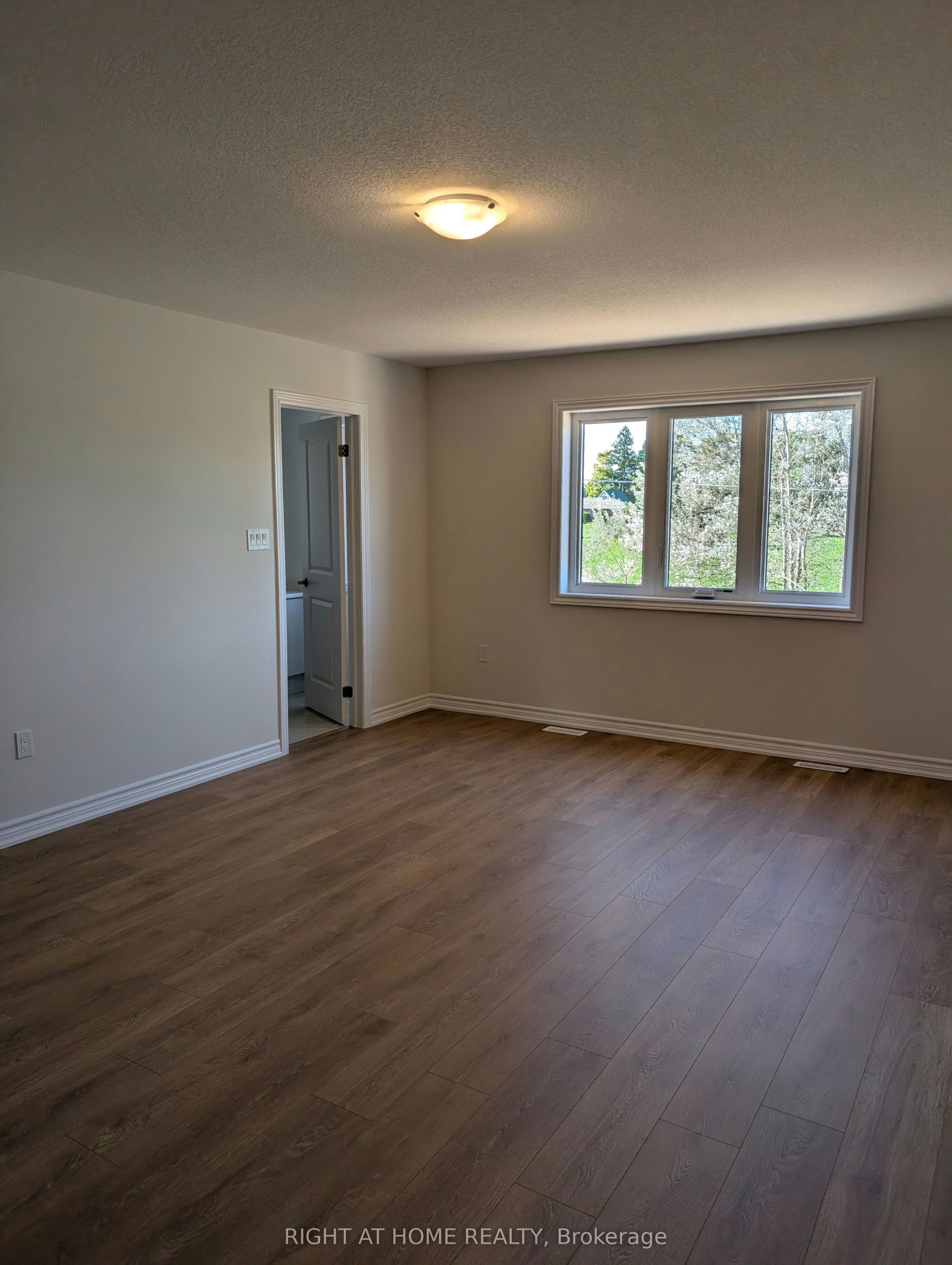 1052 Periwinkle Crescent, Woodstock, ON, N4S 7W2 - 16