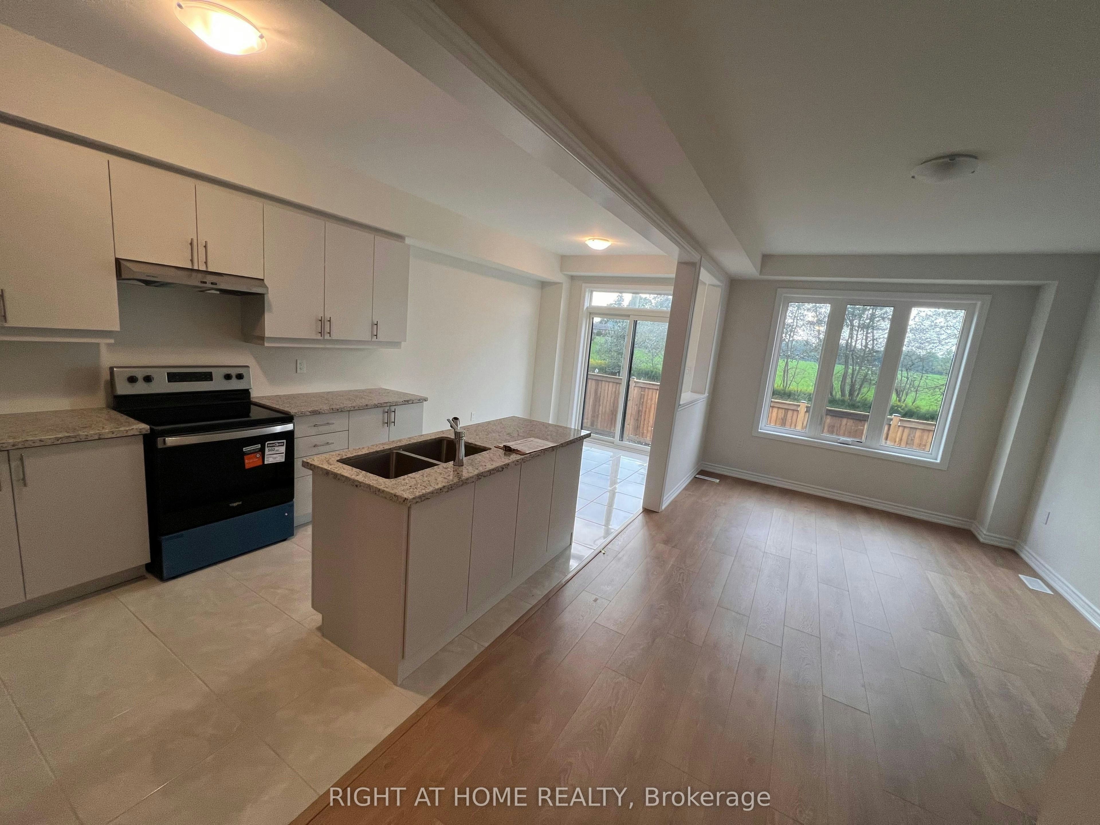 1052 Periwinkle Crescent, Woodstock, ON, N4S 7W2 - 4