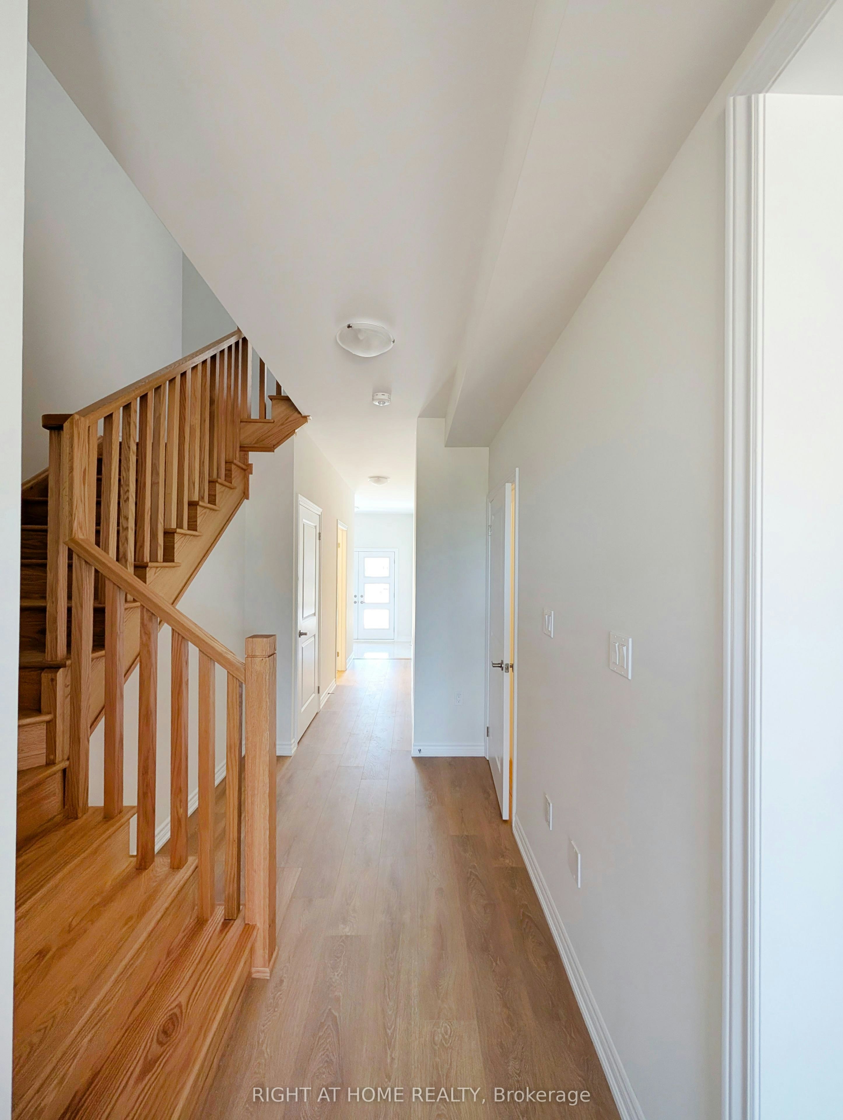 1052 Periwinkle Crescent, Woodstock, ON, N4S 7W2 - 18