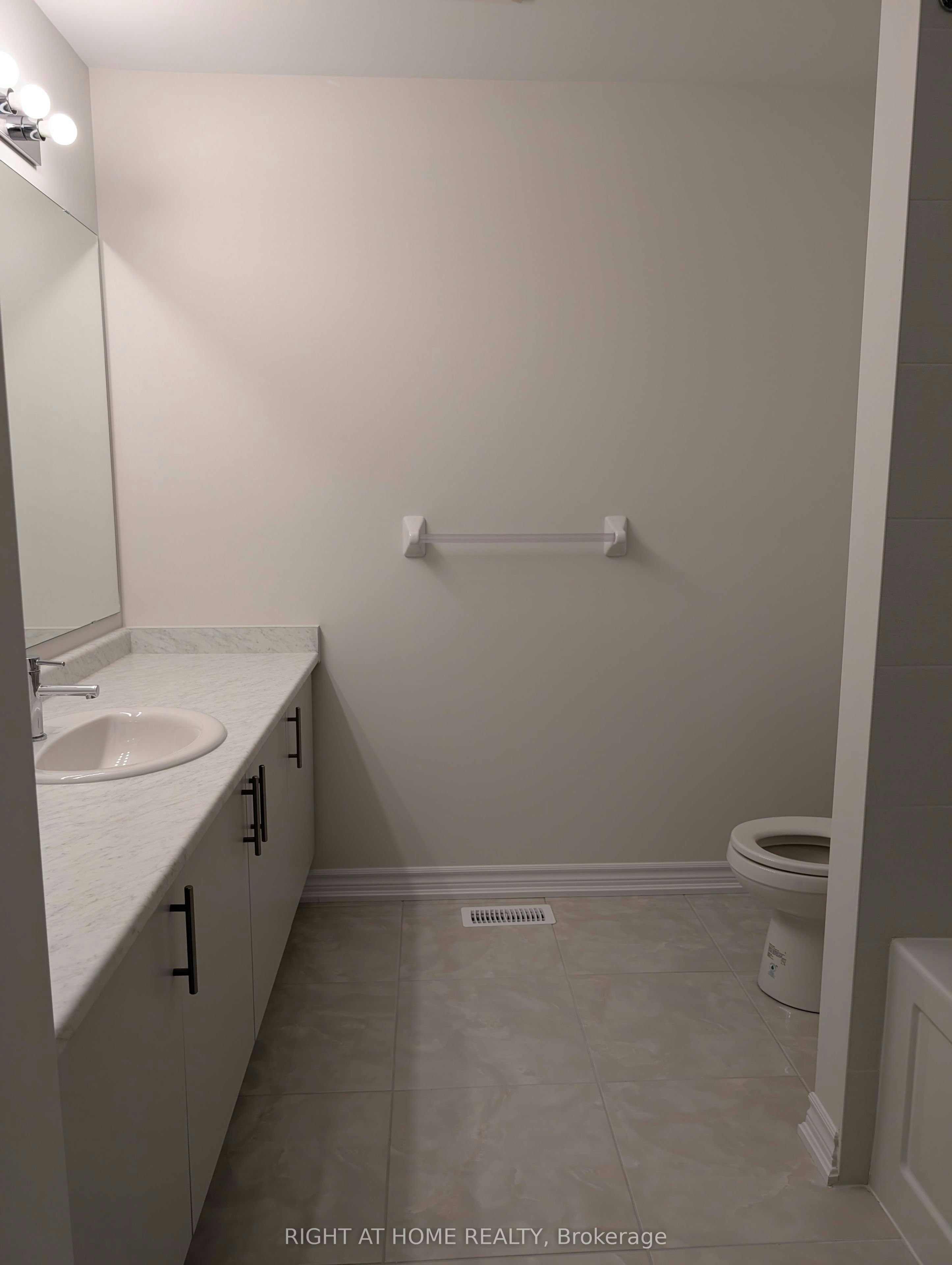 1052 Periwinkle Crescent, Woodstock, ON, N4S 7W2 - 11
