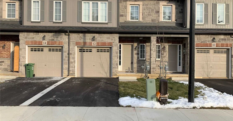 12 Cleland Avenue, Hamilton, ON, L9K 0J9