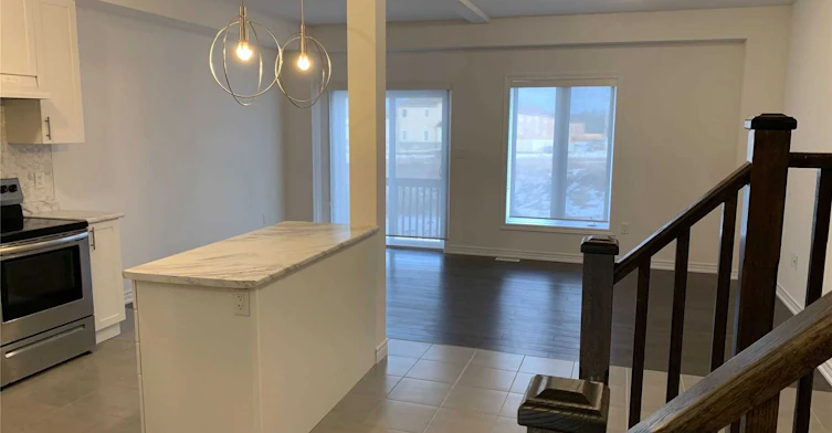 12 Cleland Avenue, Hamilton, ON, L9K 0J9 - 5