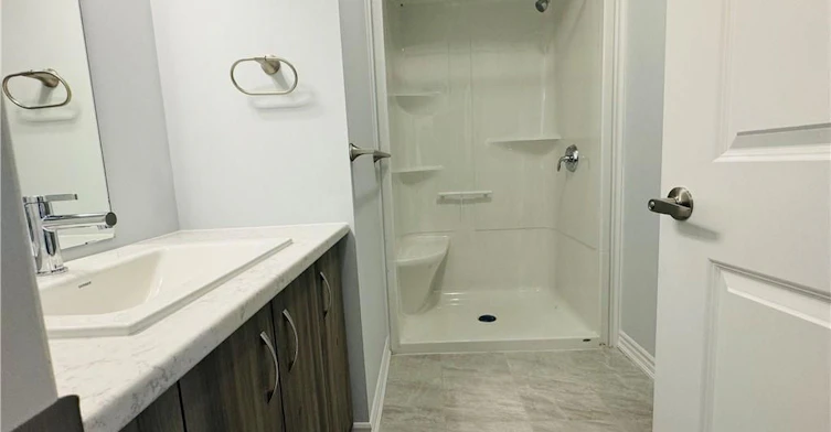 49-3 Mann Trail, Welland, ON, L3C 0K2 - 5