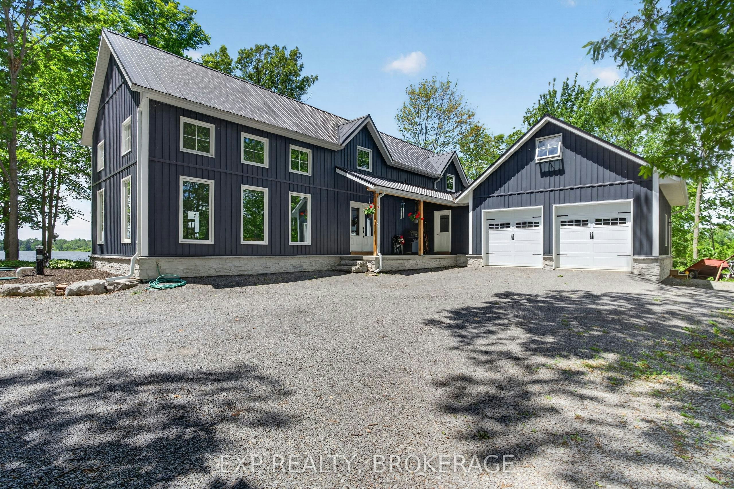 3855 Hideaway Lane, South Frontenac, ON, K0H 1H0