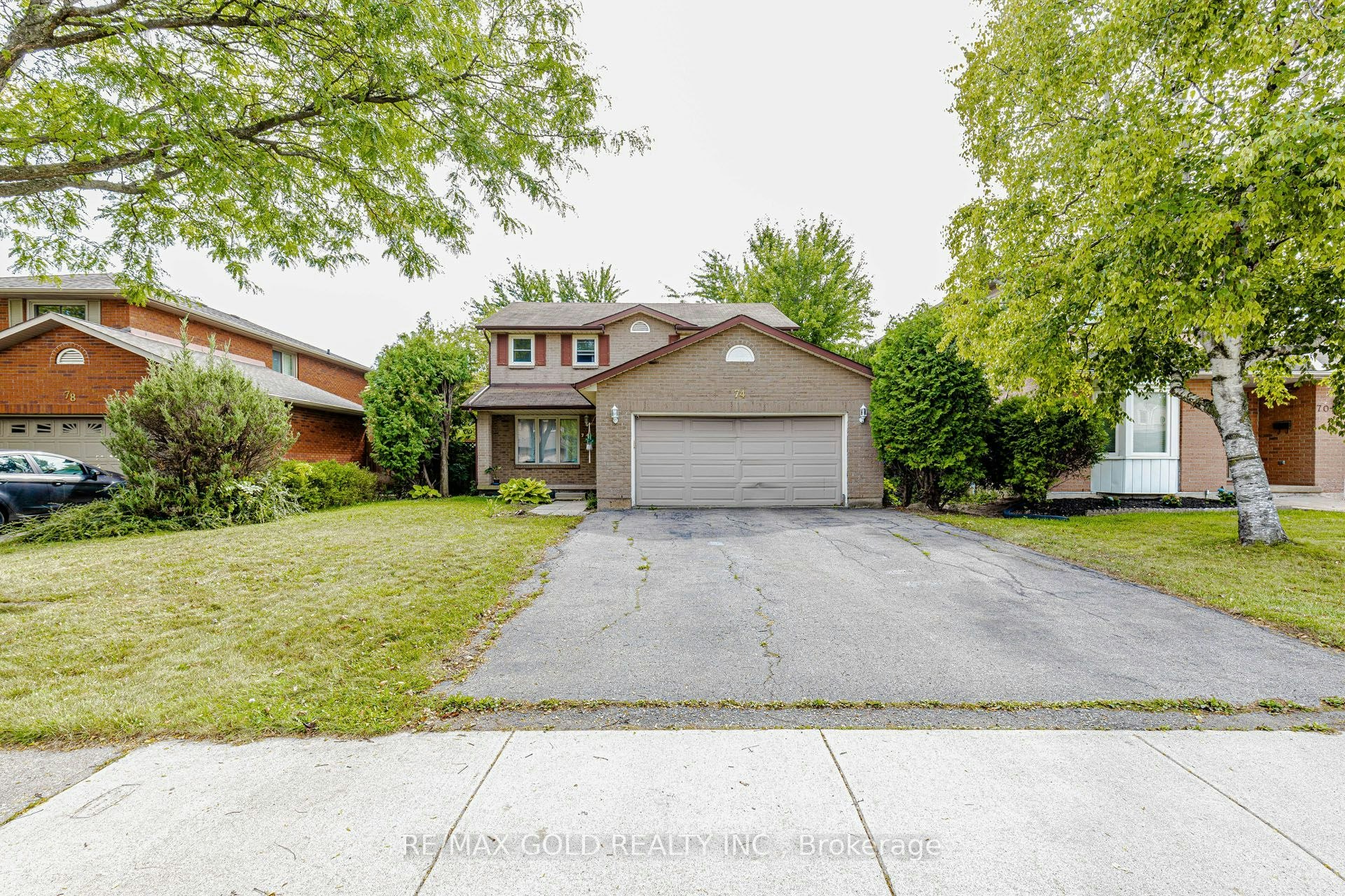74 Parkplaza Drive S, Hamilton, ON, L8V 5A5