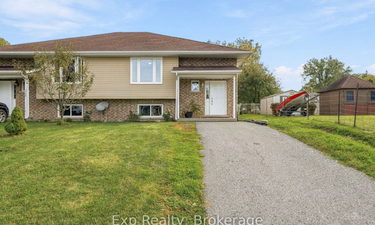 216 Brant Street