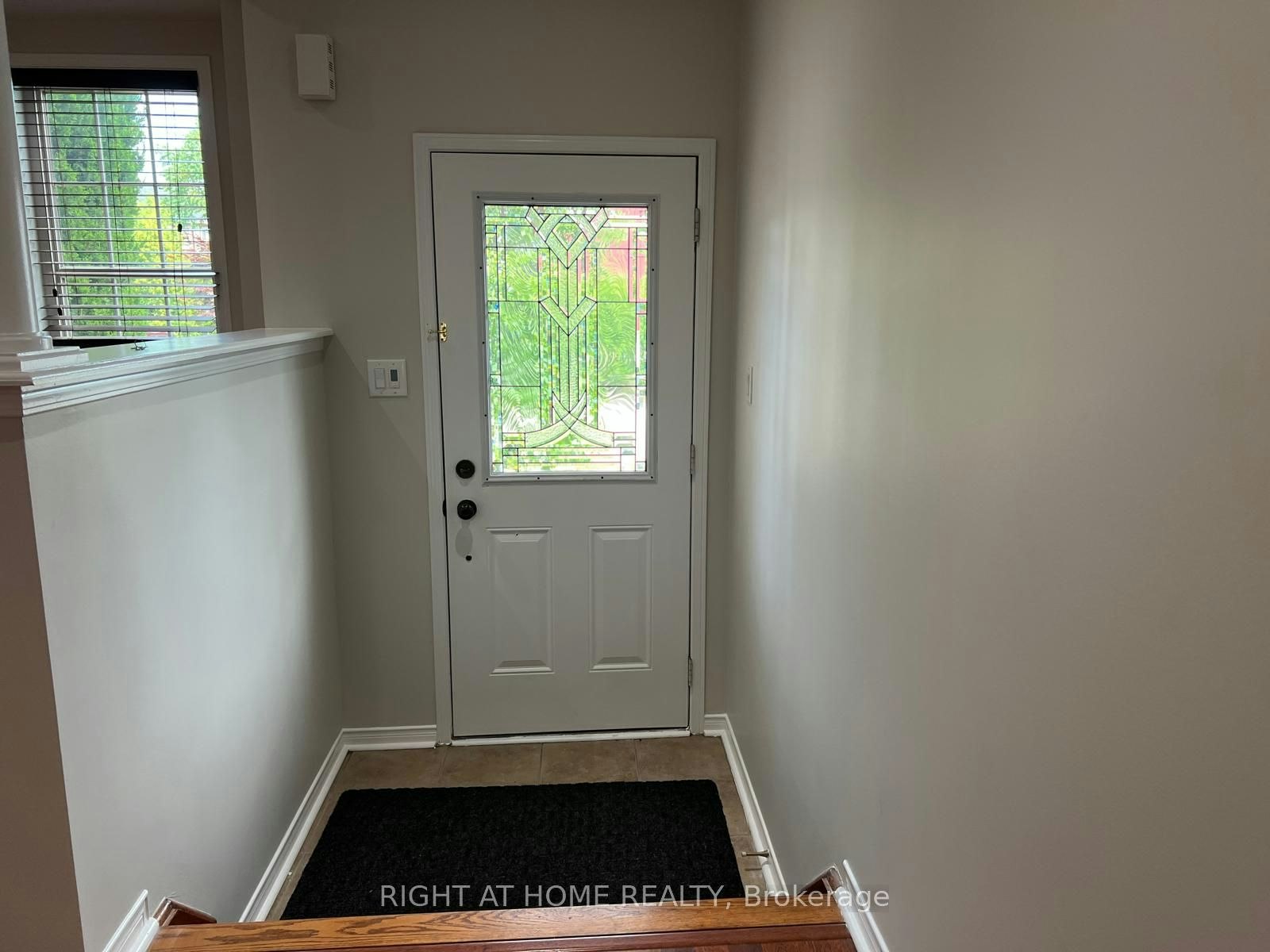 39 Golden Iris Crescent, Hamilton, ON, L8B 0R6 5