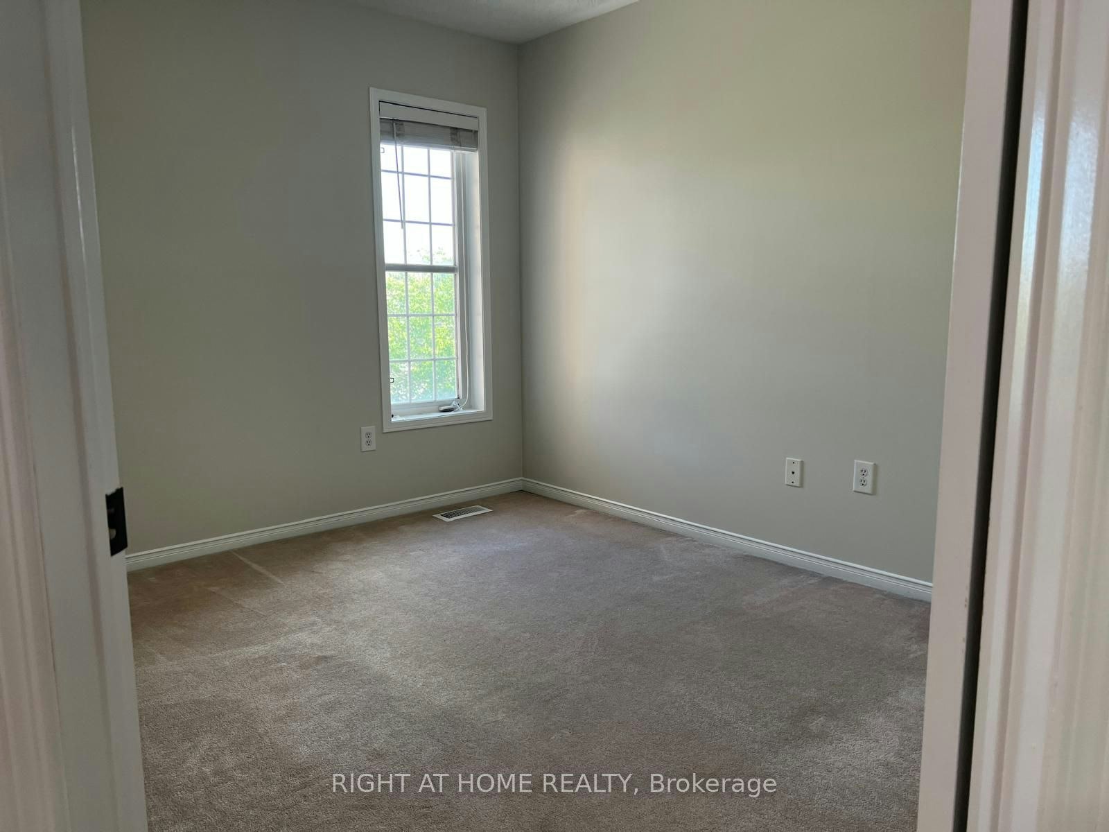 39 Golden Iris Crescent, Hamilton, ON, L8B 0R6 - 30