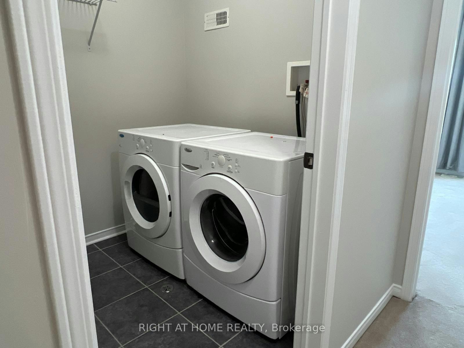 39 Golden Iris Crescent, Hamilton, ON, L8B 0R6 - 40
