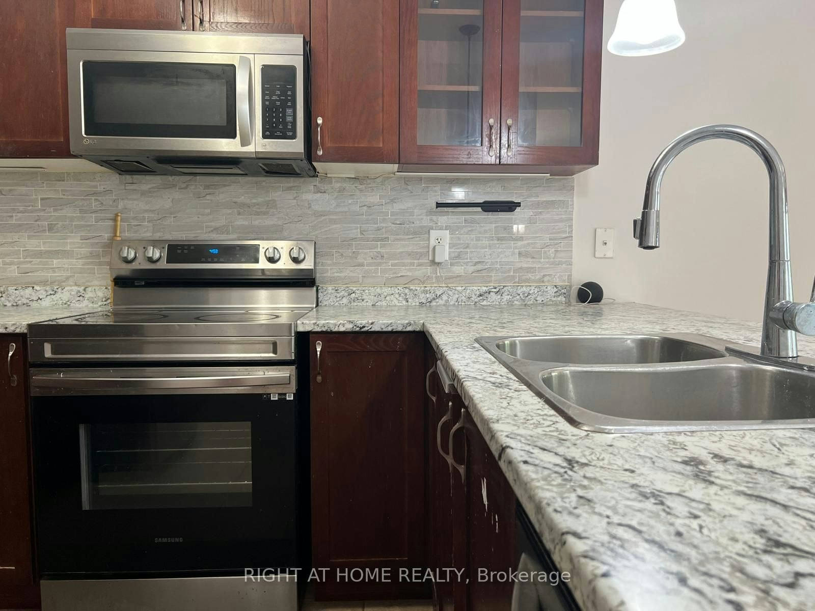 39 Golden Iris Crescent, Hamilton, ON, L8B 0R6 - 20