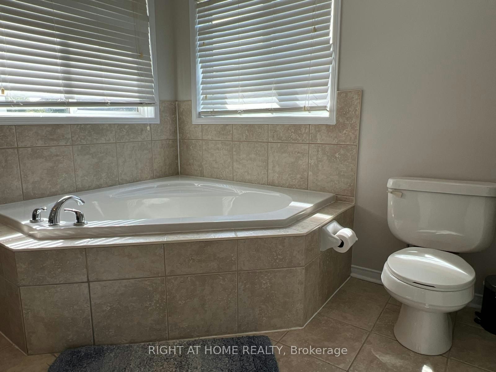 39 Golden Iris Crescent, Hamilton, ON, L8B 0R6 - 36