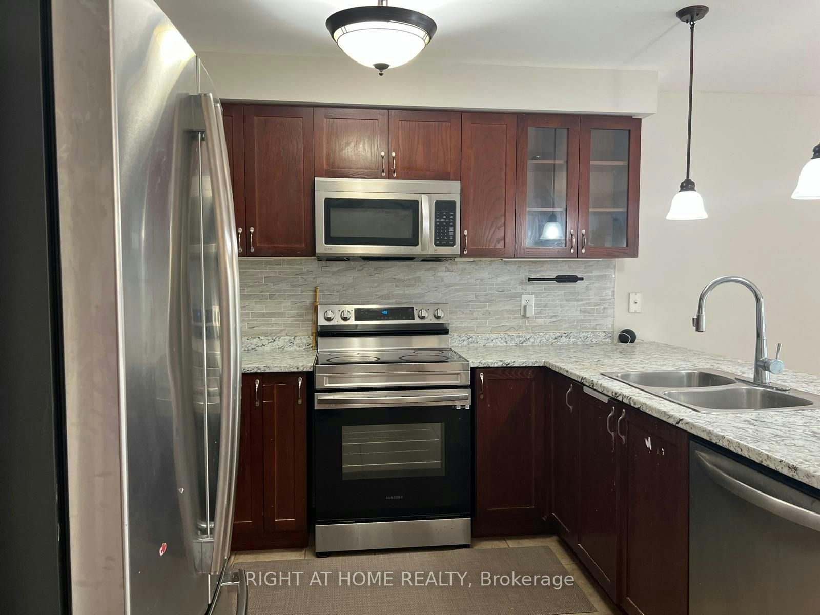 39 Golden Iris Crescent, Hamilton, ON, L8B 0R6 - 15