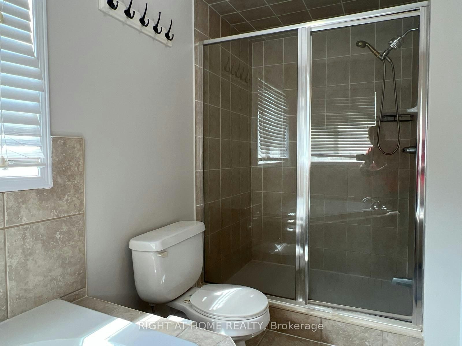 39 Golden Iris Crescent, Hamilton, ON, L8B 0R6 - 37