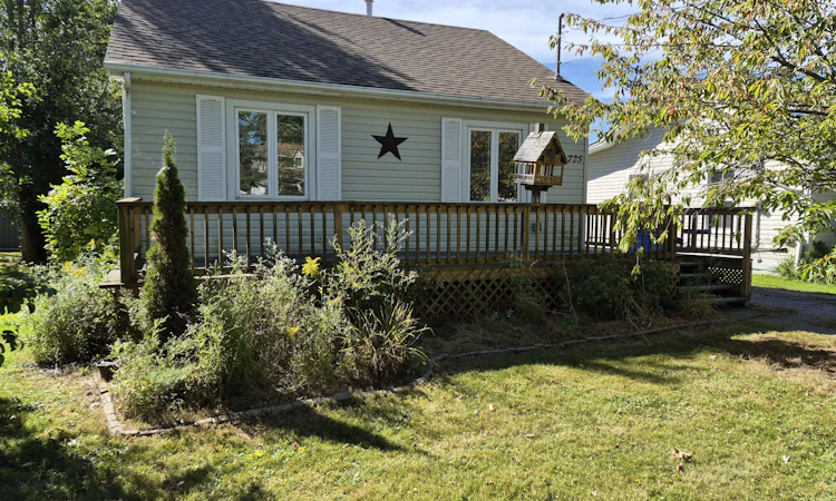 725 Dominion Road