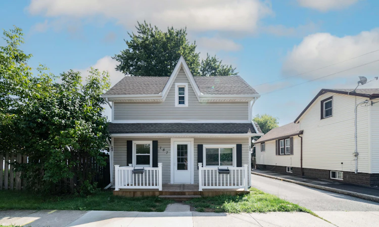 187 Erie Street
