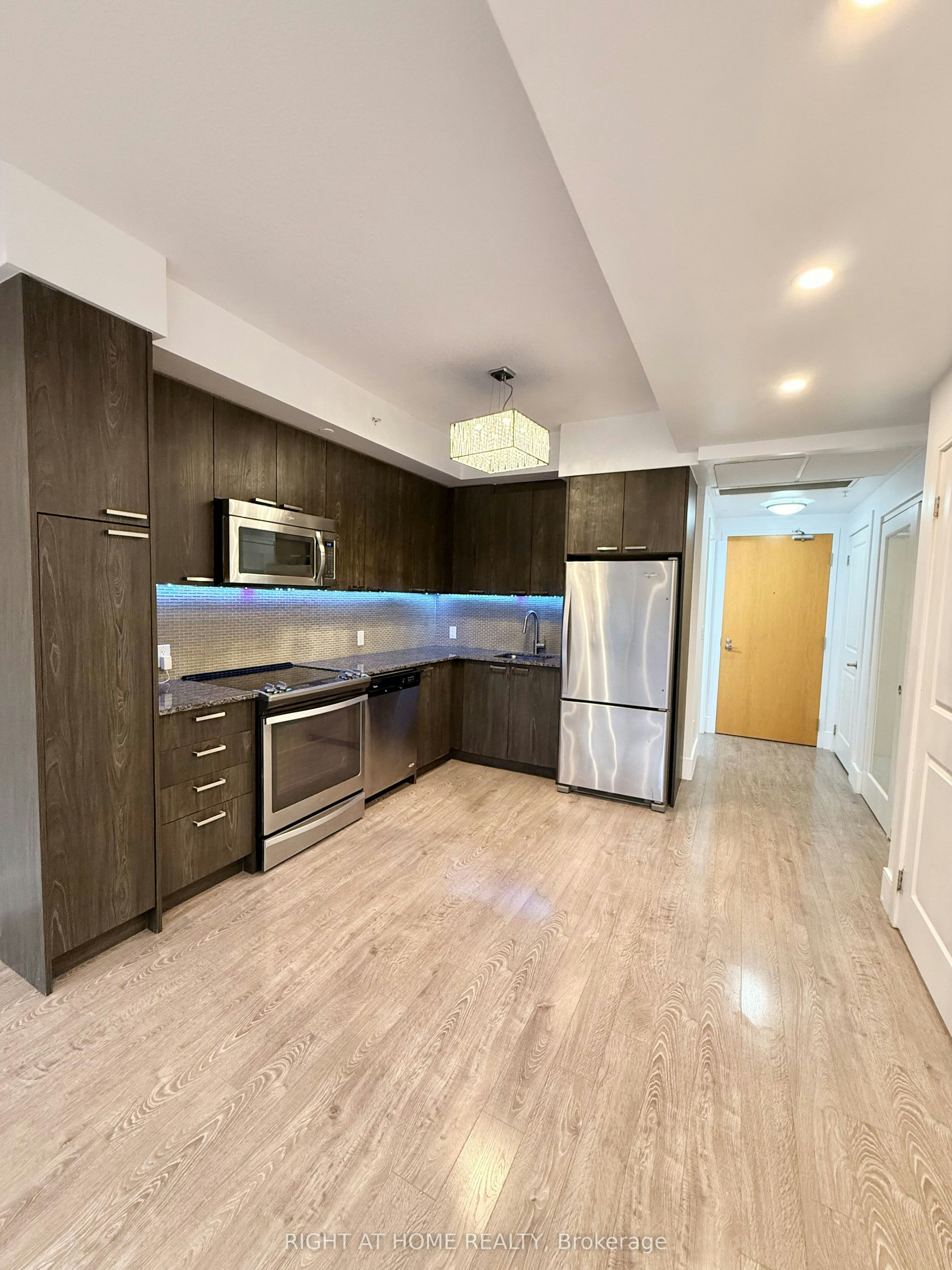 219-155 St Leger Street, Kitchener, ON, N2H 0B9 - 4