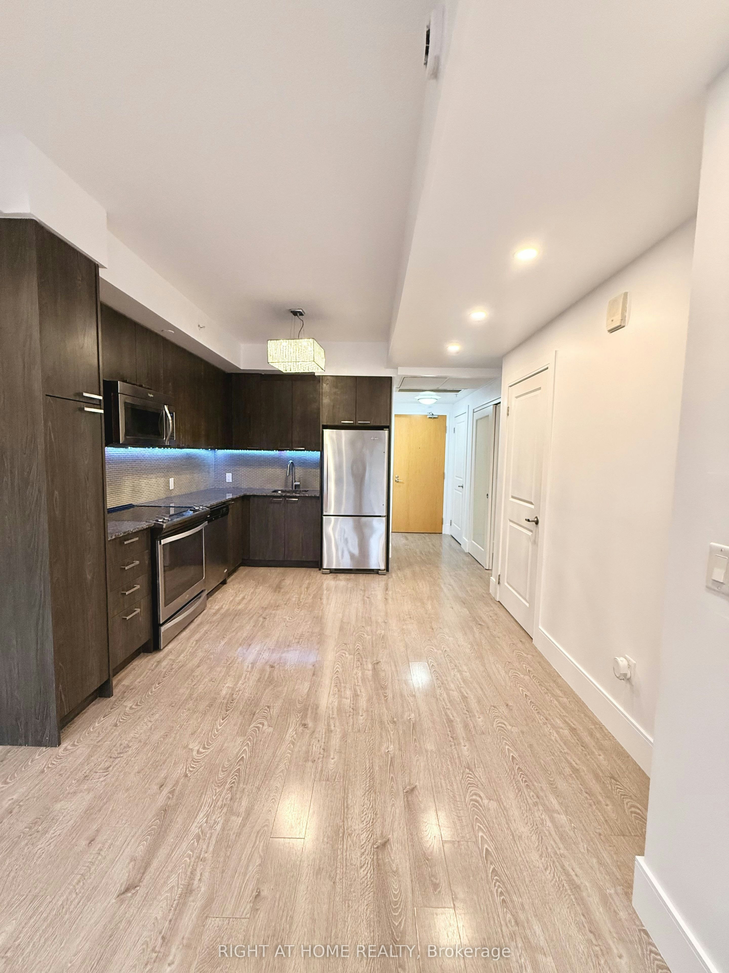 219-155 St Leger Street, Kitchener, ON, N2H 0B9 - 6