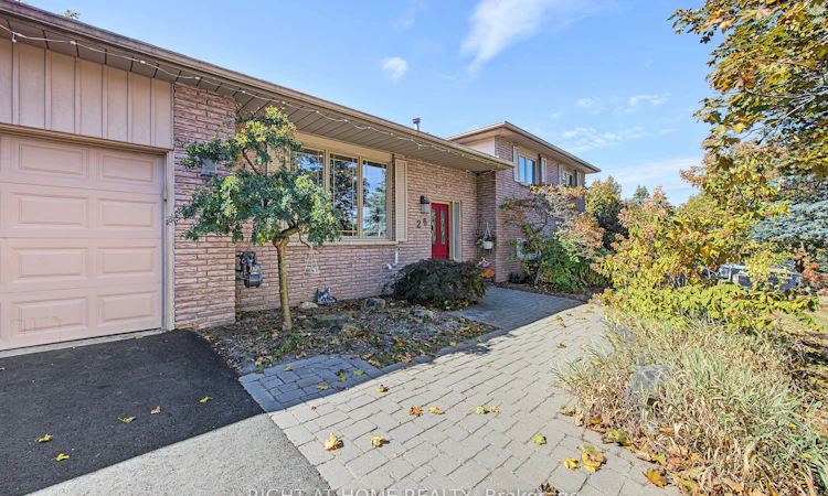 26 William Rex Crescent