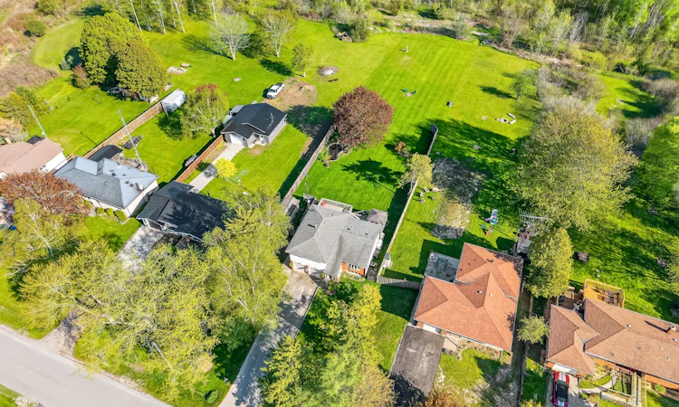 1175 Lakeshore Road