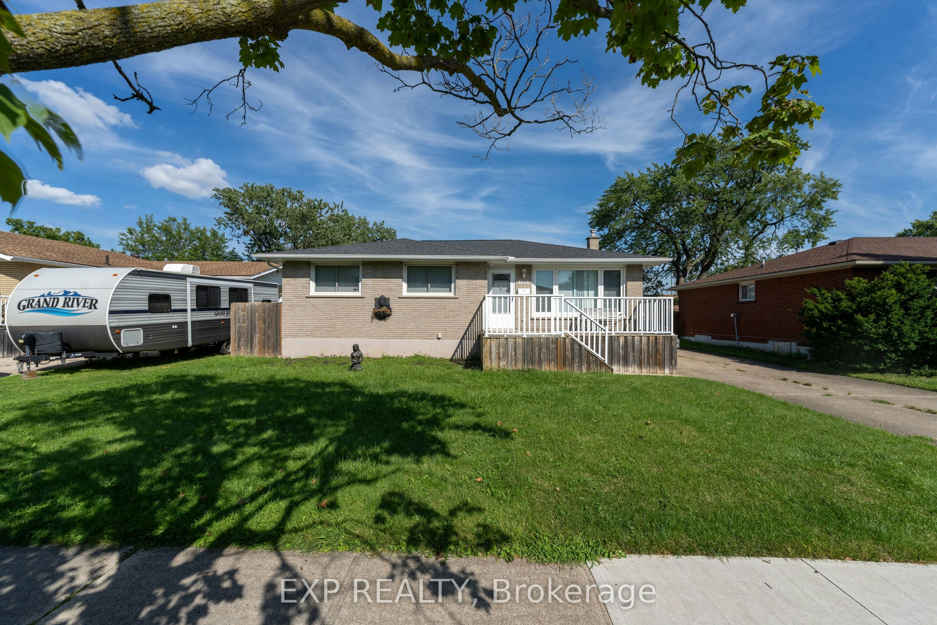 7040 Warden Avenue, Niagara Falls, ON, L2G 5P5