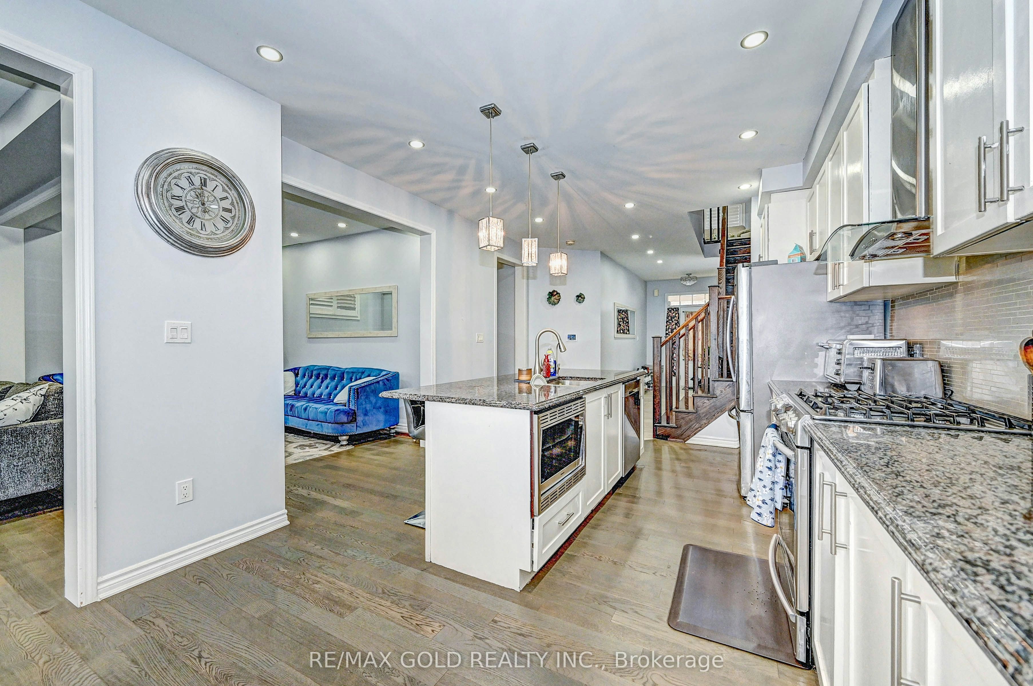 8 Dressage Trail, Cambridge, ON, N3E 0C3 - 18