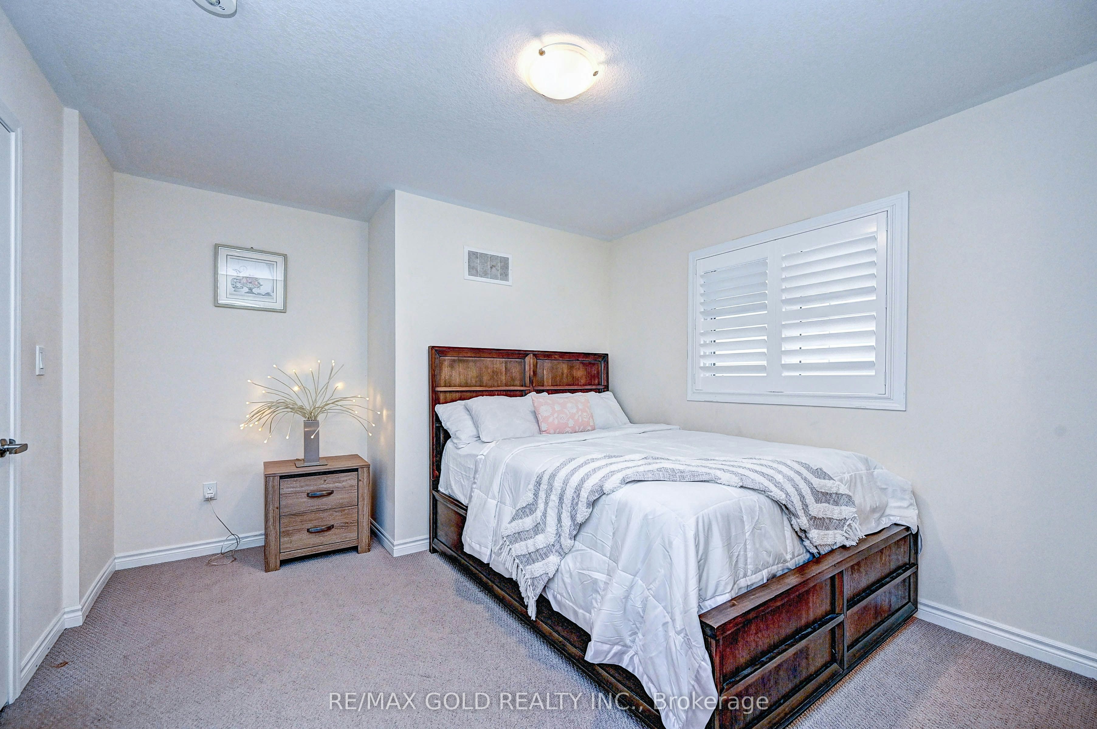 8 Dressage Trail, Cambridge, ON, N3E 0C3 - 45