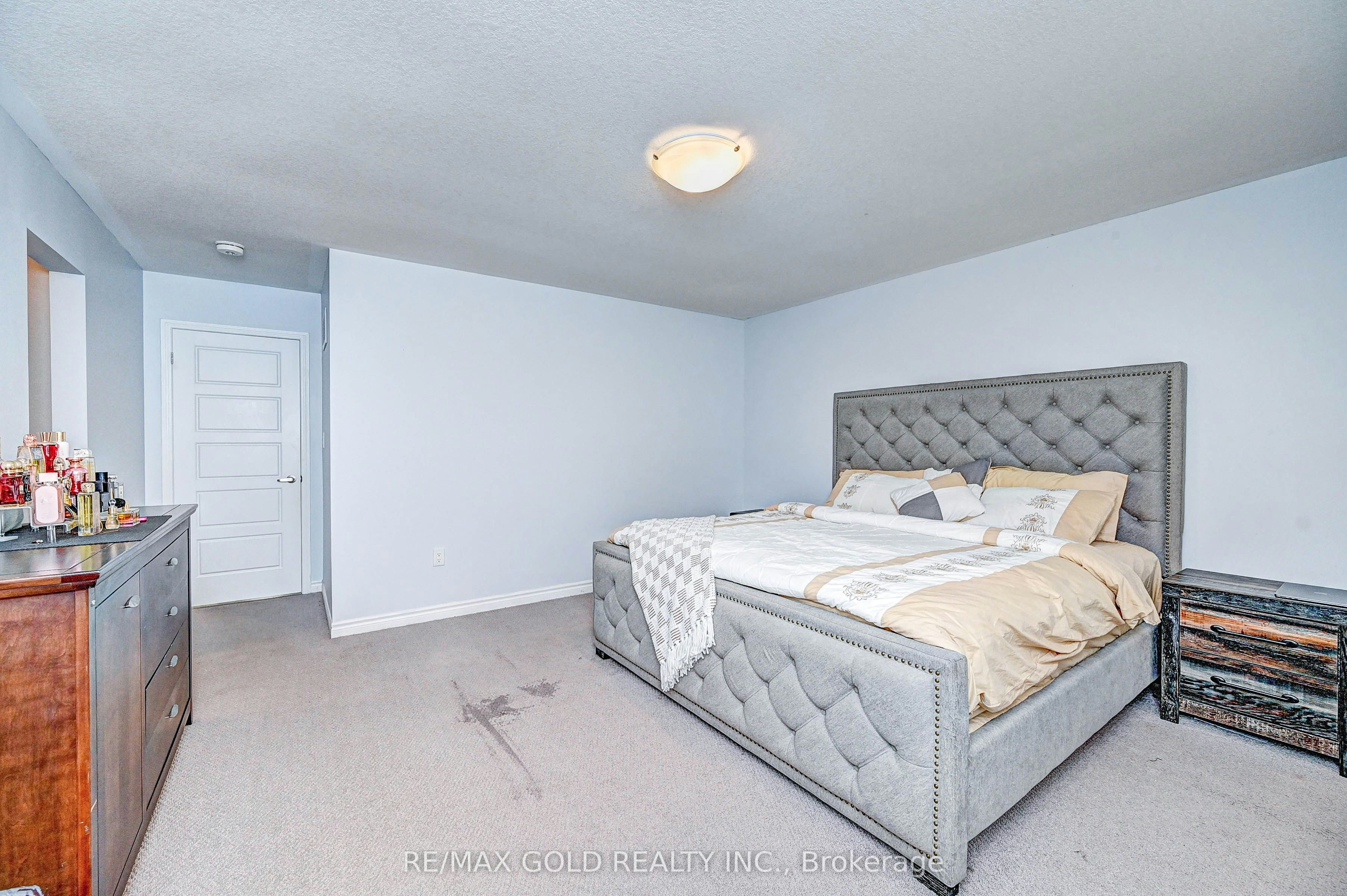 8 Dressage Trail, Cambridge, ON, N3E 0C3 - 25