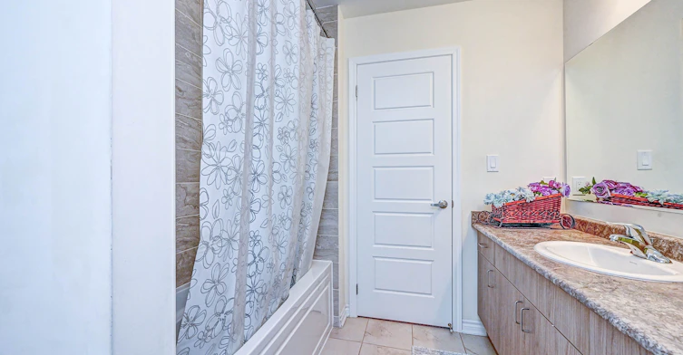 8 Dressage Trail, Cambridge, ON, N3E 0C3 - 37
