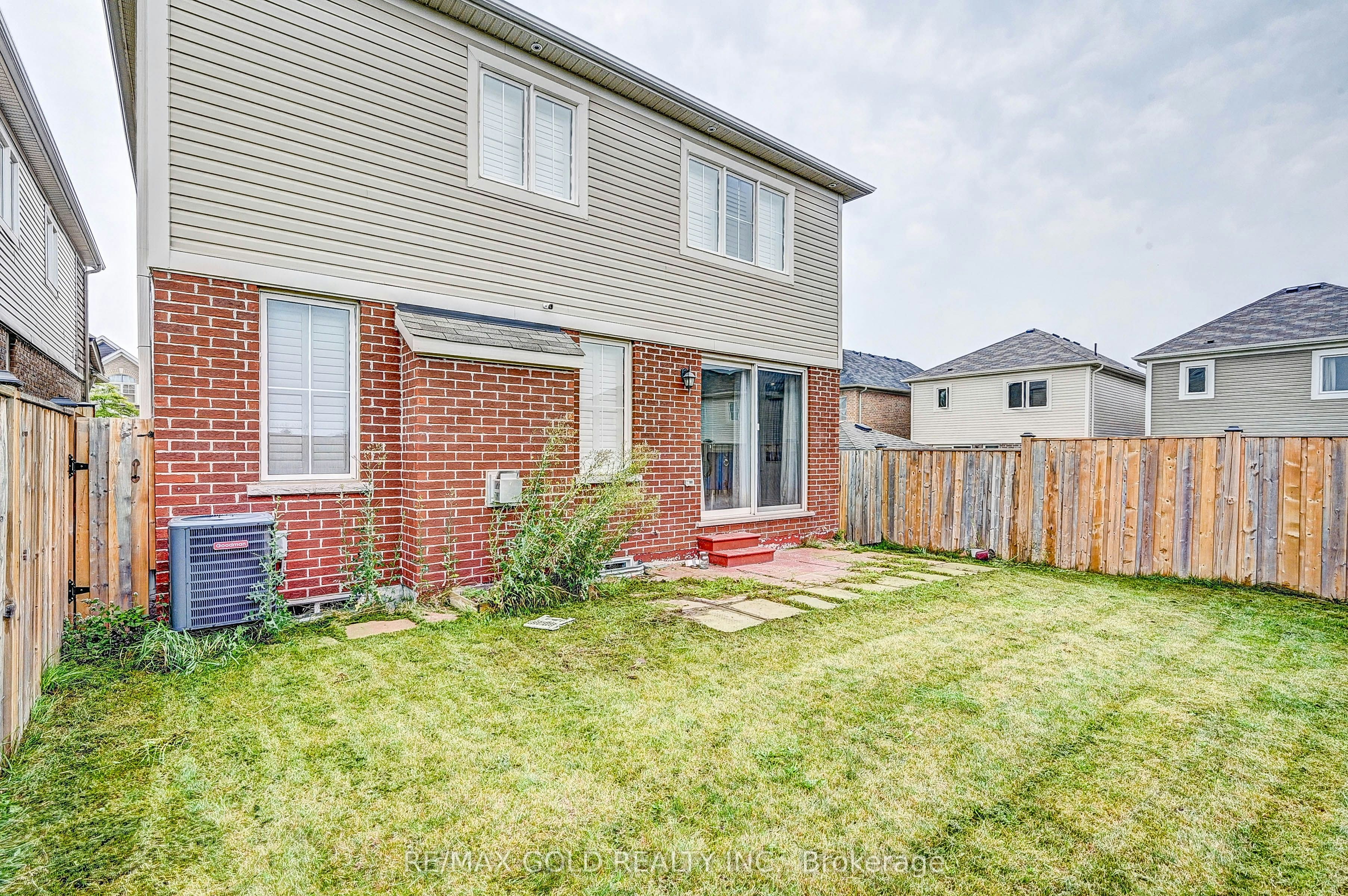 8 Dressage Trail, Cambridge, ON, N3E 0C3 - 48