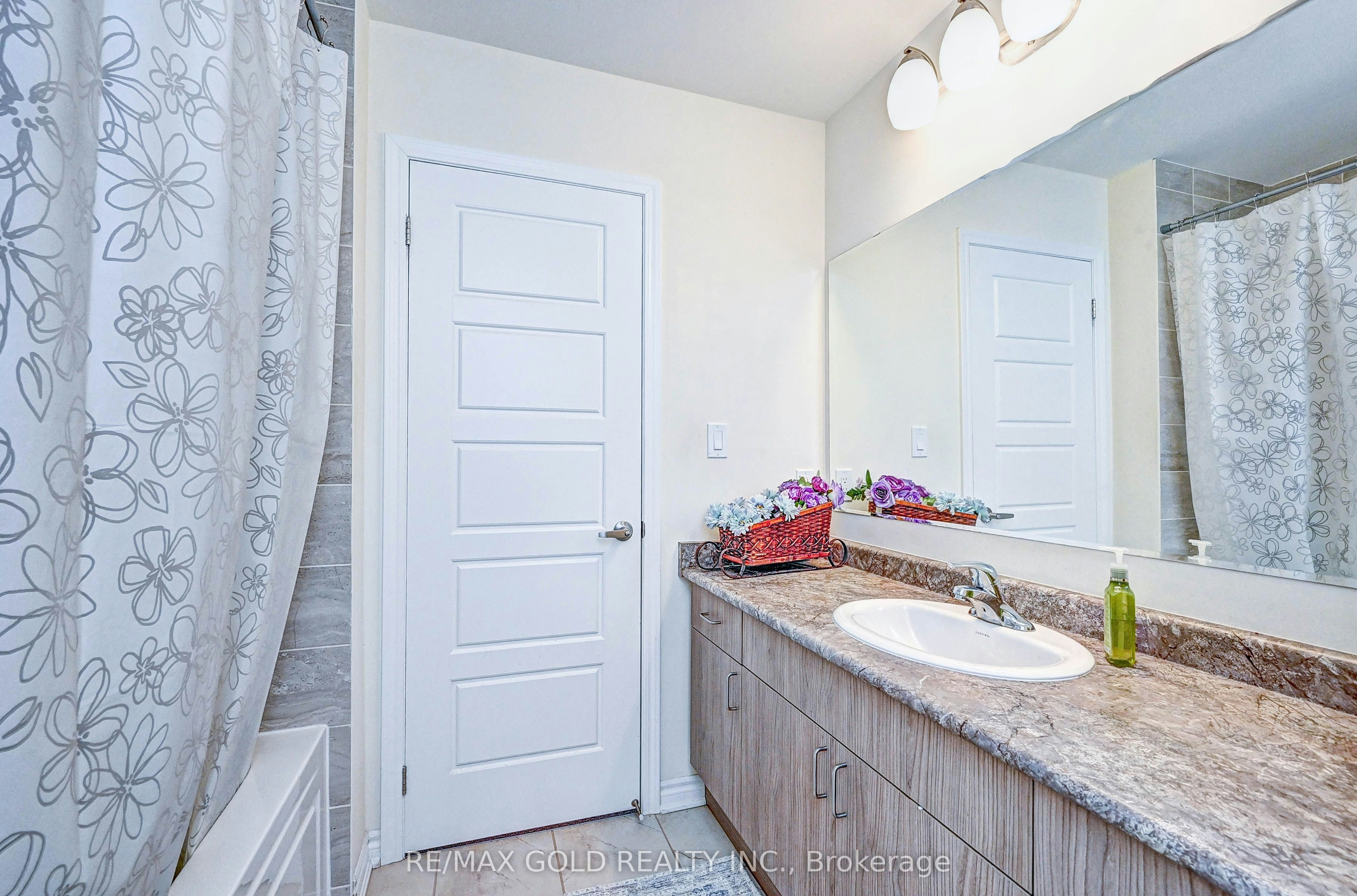 8 Dressage Trail, Cambridge, ON, N3E 0C3 - 38